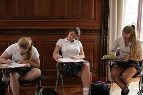 Seminar satisfies seniors