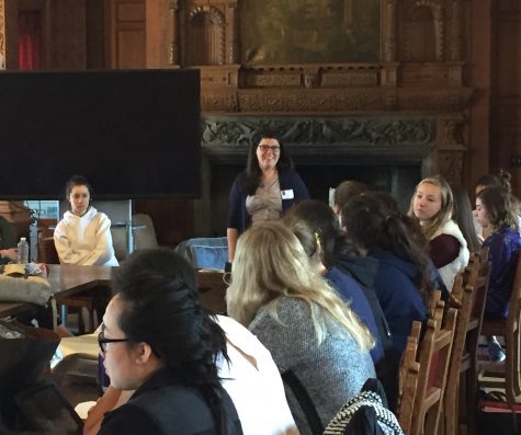 Guest speakers advise seniors on college resources, adulthood