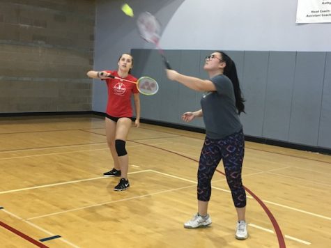 Badminton team prepares for season end