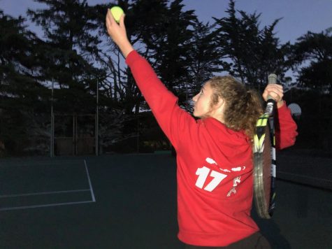 Varsity tennis takes on playoffs, semi-finals