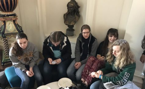 Seniors Mary Crawford, Claire Kosewic, Lizzie Bruce, Sarah Mahnke-Baum and Sydney O’Neil sit together in the Main Hall before departing for Marin. The group left Convent around 8 a.m. Friday morning and plans to return Saturday afternoon at 2 p.m.