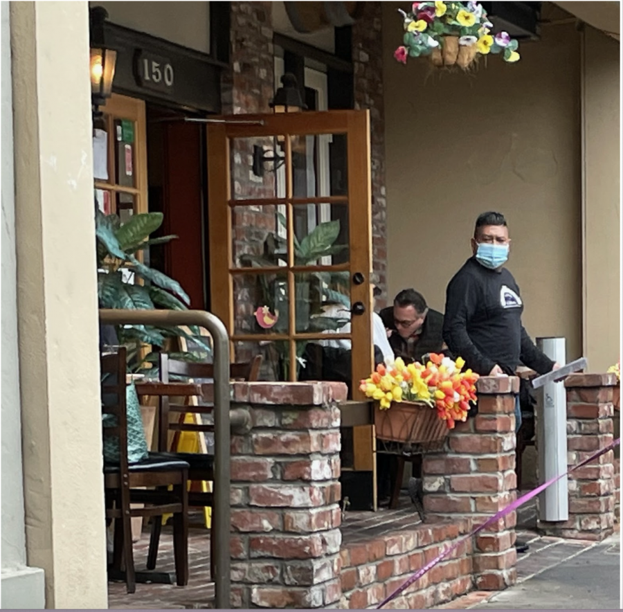 Diners eat a meal at Trattoria da Vittorio’s outdoor seating on West Portal Ave. on Jan. 28, 2021. Outdoor dining reopened Thursday after San Francisco was placed on the state’s Purple Tier of the color-coded classification system for coronavirus infections.