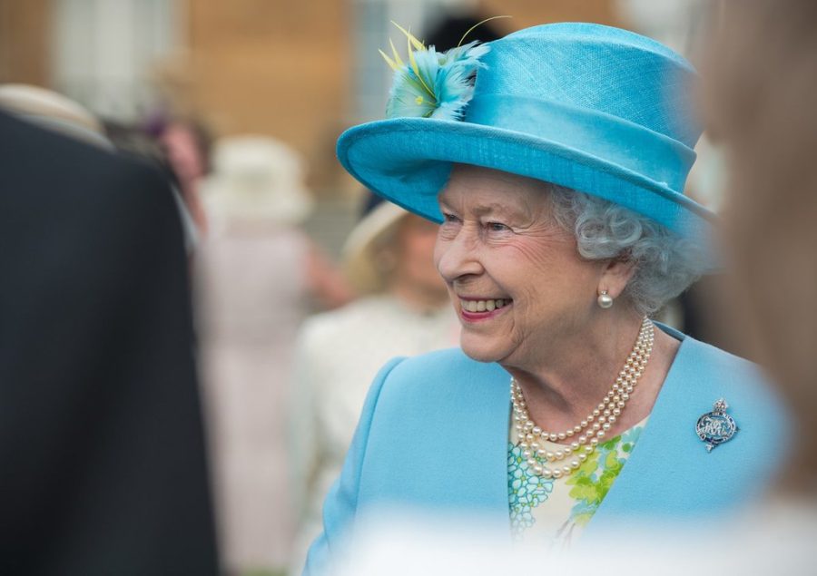 Queen+Elizabeth+II+at+her+90-year-old+birthday+party.+She+will+pass+the+monarchy+on+to+her+4+children+and+8+grandchildren.