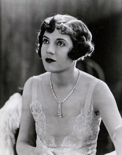 Actress Louis Wilson playing the role of Daisy Buchanan in The Great Gatsby (1962). Lois Wilson worked during the silent film era, and she directed two short films. 

