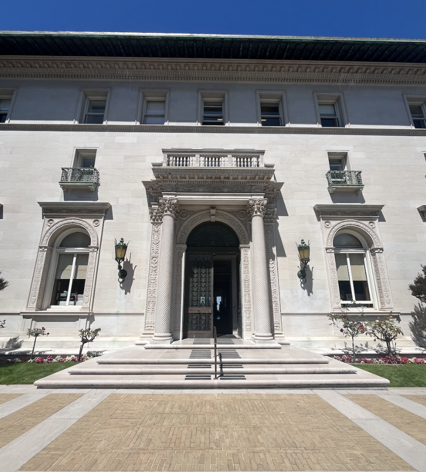  Last week was the first week of school for the high school, and the grade school started today. Flood Mansion is busy during the first week back.
