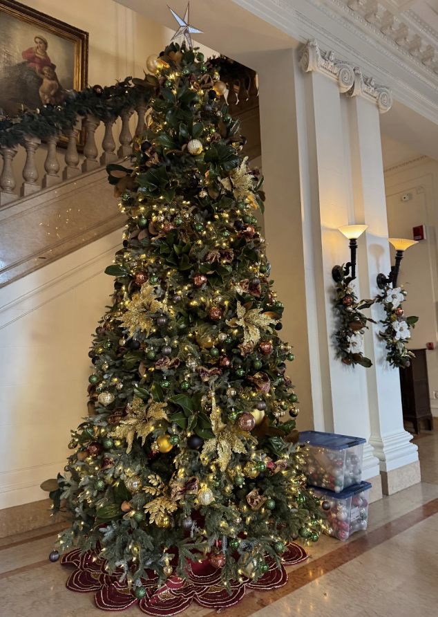 One of two Christmas trees located in the Main Hall of Flood Mansion. Many students, faculty, and visitors often stop by for a quick photo. 