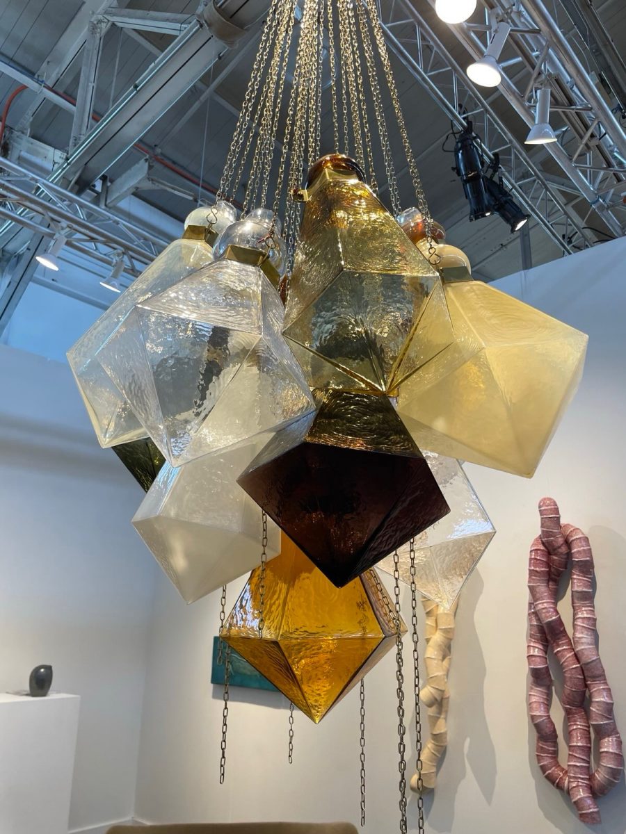 Showcased in 2022, one of the many contemporary artworks displayed by exhibitors coming from around the world. Many of the works utilize more modern techniques that help display the artist’s personal style. 